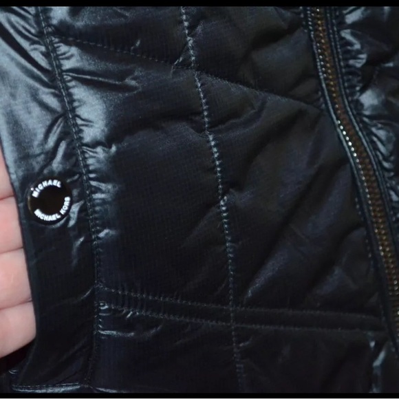 MICHAEL KORS WOMEN'S BLACK FAUX FUR LINED ZIPPERED VEST JACKET SZ M NWT $125 - Picture 6 of 11